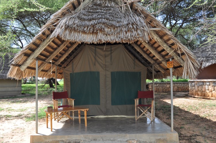 Image Slider No: 2 7 Days Tanzania Lodge Safari