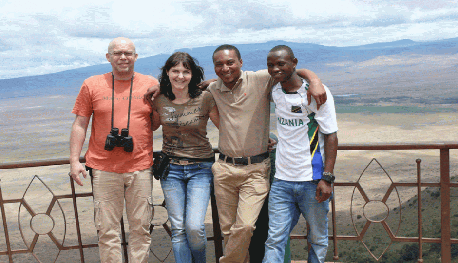 Actual image number 12 for slideshow images, displaying 32 tanzania safari images