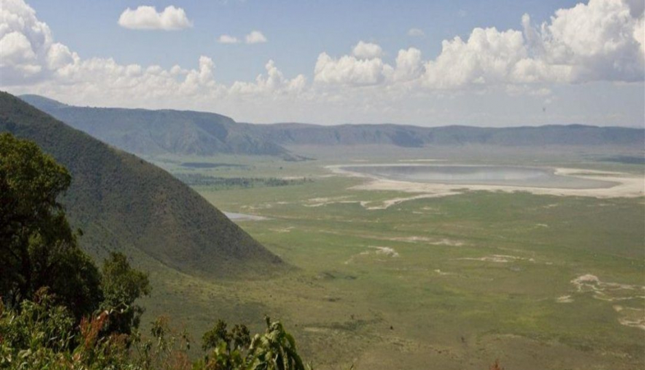 Actual image number 7 for slideshow images, displaying 27 tanzania safari images