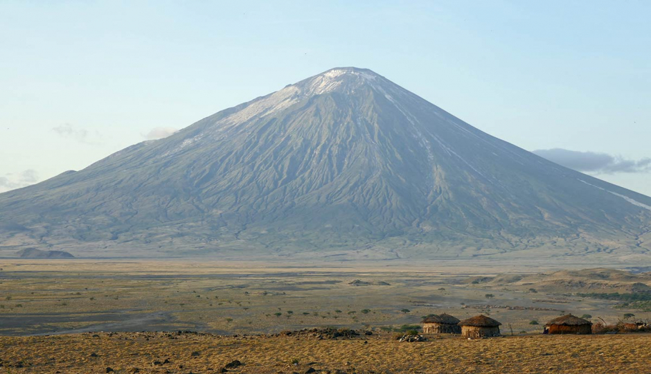 Actual image number 18 for slideshow images, displaying 38 tanzania safari images