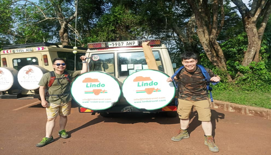 Actual image number 1 for slideshow images, displaying 21 tanzania safari images